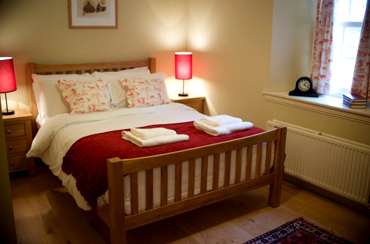 Gamekeepers Cottage, Loch Monzievaird Holiday Lodges, Crieff, Perthshire Double Bedroom