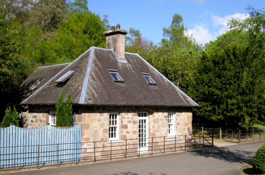 Gamekeeper's Cottage, Loch Monzievaird Holiday Lodges, Crieff, Perthshire Gamekeeper's Cottage